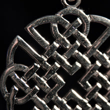 Load image into Gallery viewer, Sterling Silver Celtic Knot Round Pendant
