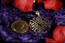 Load image into Gallery viewer, Sterling Silver Celtic Knot Round Pendant